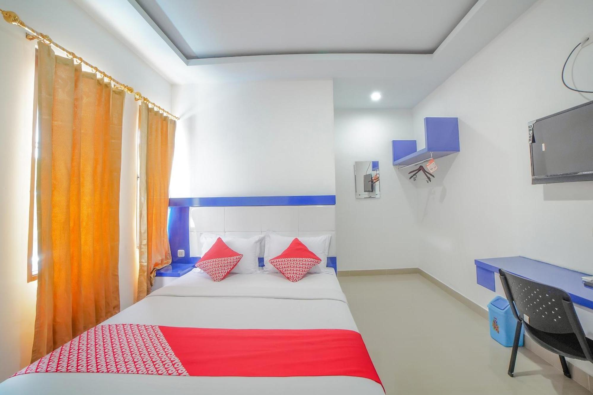 Super Oyo 90457 Anara Residence & Guest House Медан Екстериор снимка